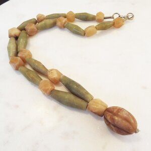 PRIMITIVE CUT & FINISH VARIOUS AGATES & JASPERS 21" LONG W/ PENDANT NECKLACE 58